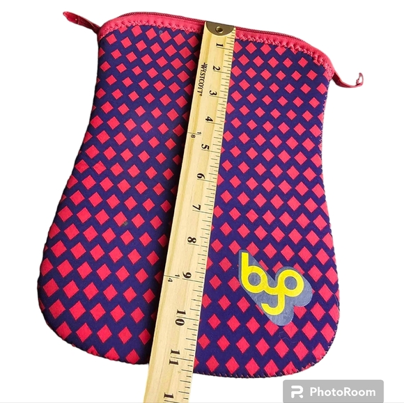 Byo Go Go Netbook Sleeve - Picture 5 of 5